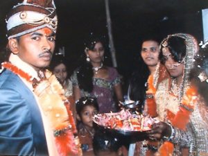 dulha-¸escape aftar jaimala in saran